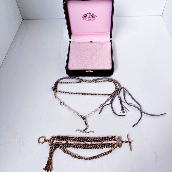 Juicy Couture Gold & shell Jewelry Set, Necklace & Bracelet - Picture 4 of 7